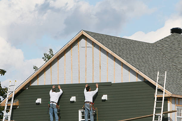 Professional Siding technician working in Northfield, NJ